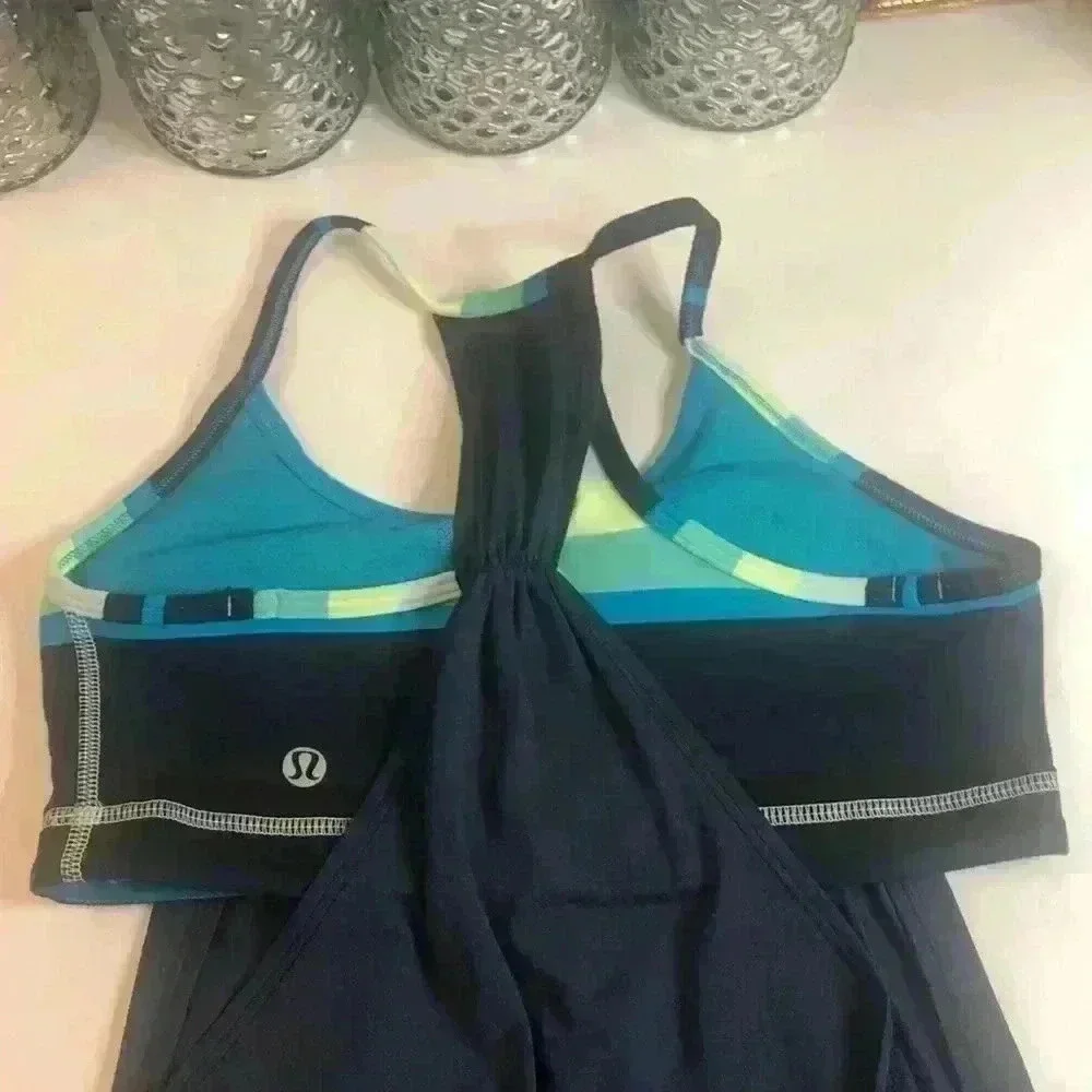 Lululemon navy tank with sports bra sz 4